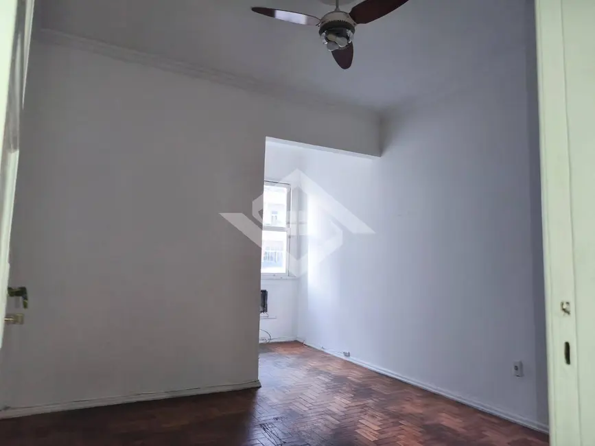 Foto 2 de Apartamento com 2 quartos à venda, 200m2 em Icaraí, Niteroi - RJ