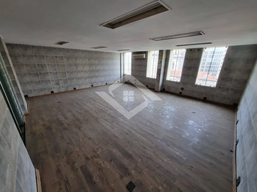 Sala Comercial para alugar, 55m2 em Centro, Rio De Janeiro - RJ - imagem 3 Foto 3 de Sala Comercial para alugar, 55m2 em Centro, Rio De Janeiro - RJ