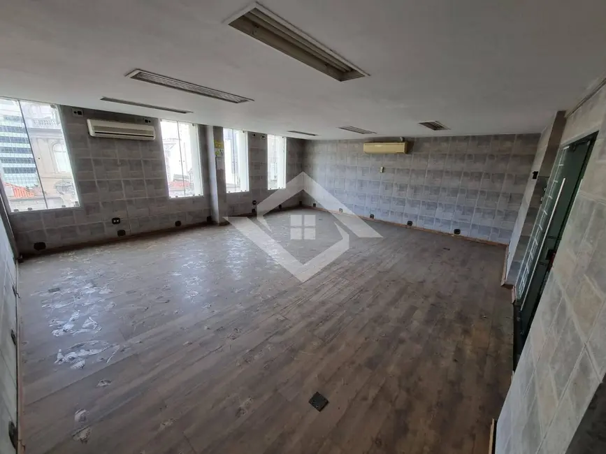 Sala Comercial para alugar, 55m2 em Centro, Rio De Janeiro - RJ - imagem 9 Foto 9 de Sala Comercial para alugar, 55m2 em Centro, Rio De Janeiro - RJ