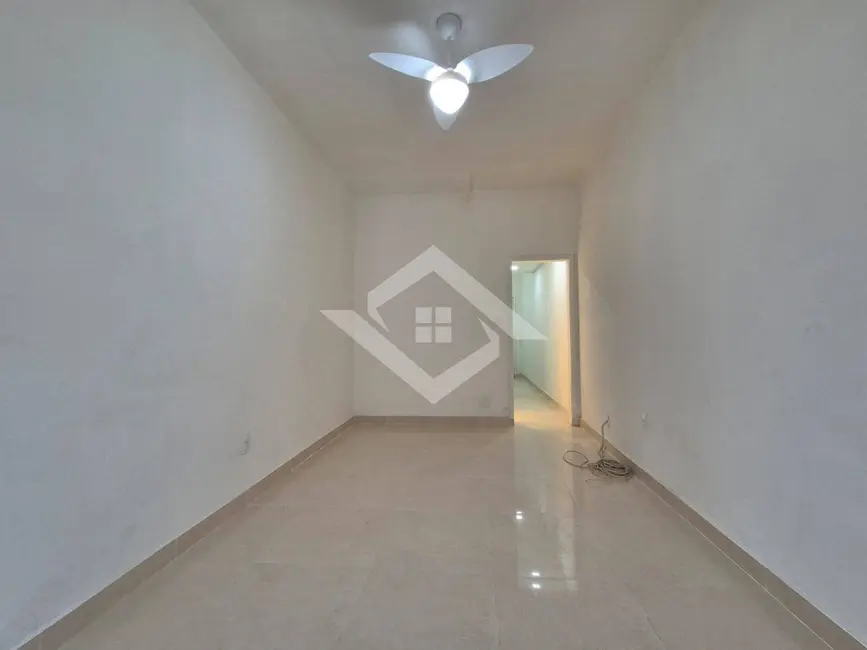 Apartamento com 1 quarto à venda, 27m2 em Centro, Rio De Janeiro - RJ - imagem 2 Foto 2 de Apartamento com 1 quarto à venda, 27m2 em Centro, Rio De Janeiro - RJ