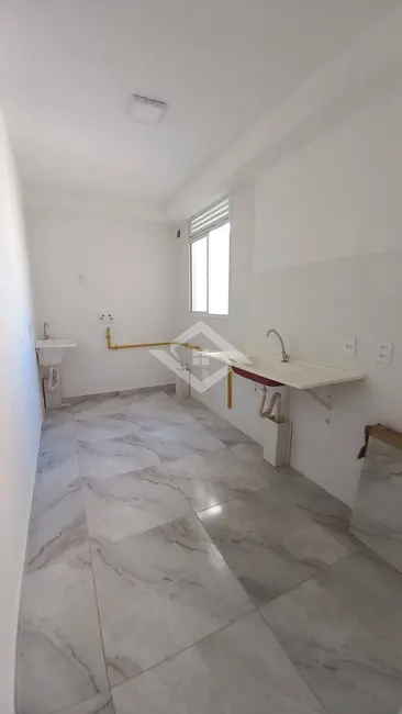 Foto 3 de Apartamento com 2 quartos à venda, 45m2 em Santa Cruz, Rio De Janeiro - RJ
