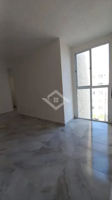 Foto 2 de Apartamento com 2 quartos à venda, 45m2 em Santa Cruz, Rio De Janeiro - RJ