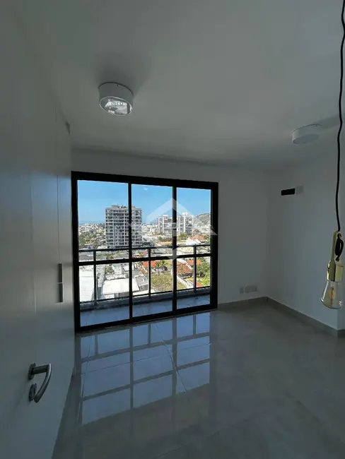 Apartamento com 2 quartos para alugar, 74m2 em Recreio dos Bandeirantes, Rio De Janeiro - RJ - imagem 9 Foto 9 de Apartamento com 2 quartos para alugar, 74m2 em Recreio dos Bandeirantes, Rio De Janeiro - RJ