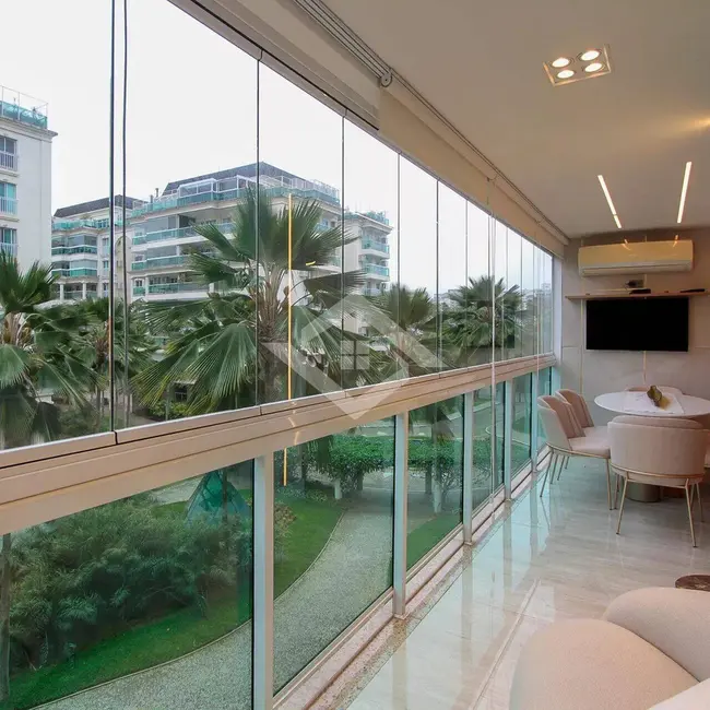 Foto 2 de Apartamento com 2 quartos à venda, 97m2 em Barra da Tijuca, Rio De Janeiro - RJ