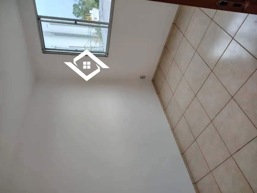 Apartamento com 2 quartos à venda, 47m2 em Santa Cruz, Rio De Janeiro - RJ - imagem 6 Foto 6 de Apartamento com 2 quartos à venda, 47m2 em Santa Cruz, Rio De Janeiro - RJ