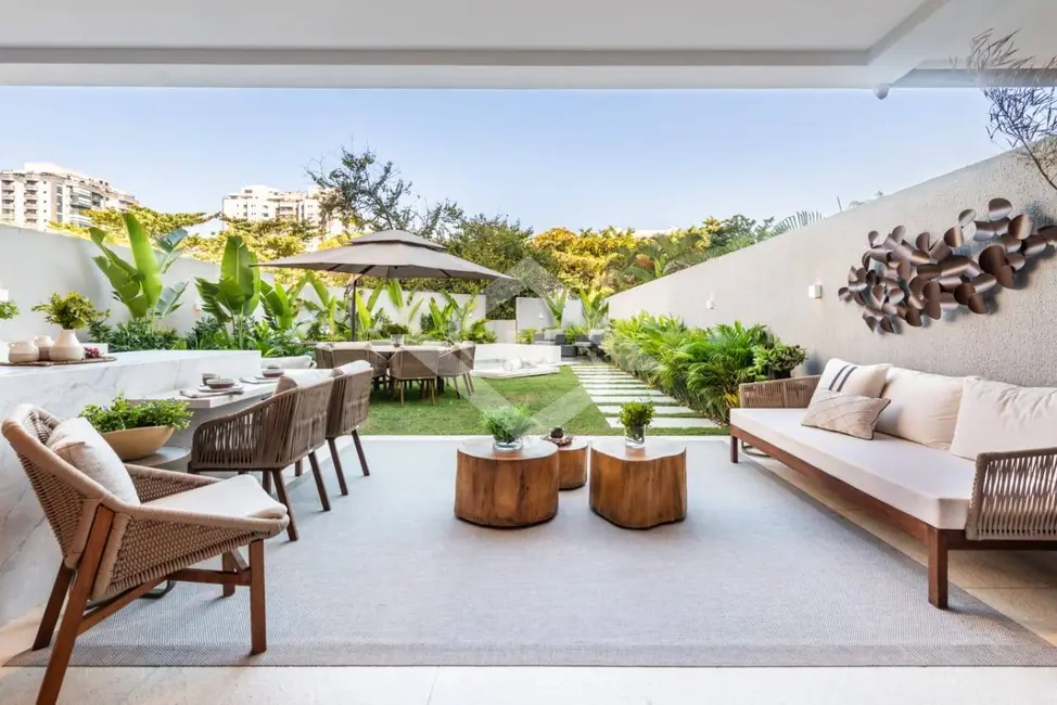 Casa com 3 quartos à venda, 282m2 em Barra da Tijuca, Rio De Janeiro - RJ - imagem 5 Foto 5 de Casa com 3 quartos à venda, 282m2 em Barra da Tijuca, Rio De Janeiro - RJ