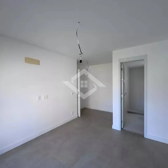 Apartamento com 3 quartos à venda, 120m2 em Barra da Tijuca, Rio De Janeiro - RJ - imagem 5 Foto 5 de Apartamento com 3 quartos à venda, 120m2 em Barra da Tijuca, Rio De Janeiro - RJ