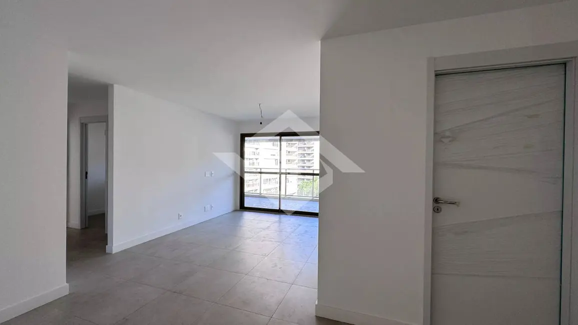Foto 2 de Apartamento com 3 quartos à venda, 125m2 em Barra da Tijuca, Rio De Janeiro - RJ
