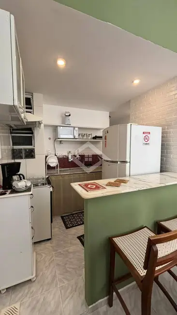 Foto 1 de Apartamento com 1 quarto à venda, 27m2 em Catete, Rio De Janeiro - RJ