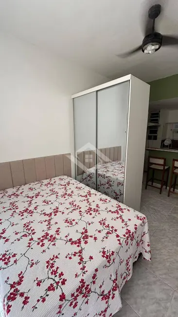 Foto 3 de Apartamento com 1 quarto à venda, 27m2 em Catete, Rio De Janeiro - RJ
