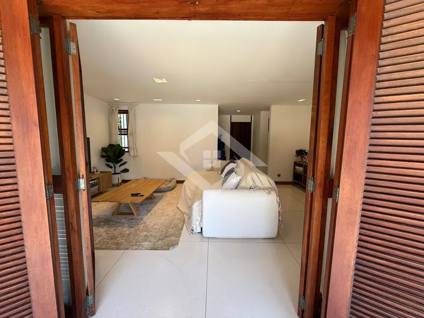 Foto 3 de Casa com 2 quartos para alugar, 650m2 em Barra da Tijuca, Rio De Janeiro - RJ