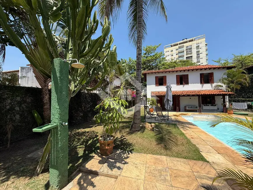 Foto 4 de Casa com 2 quartos para alugar, 650m2 em Barra da Tijuca, Rio De Janeiro - RJ