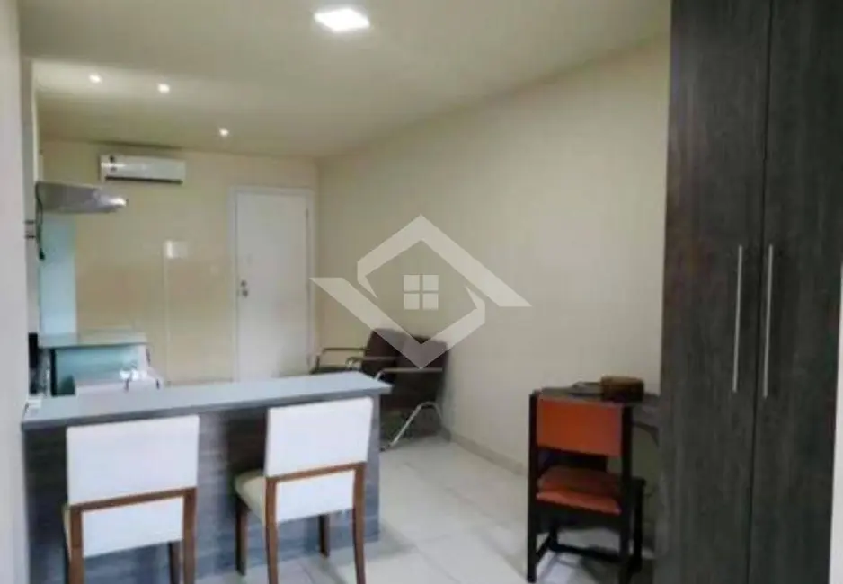 Loft / Flat com 1 quarto à venda e para alugar, 35m2 em Paraíso, Sao Goncalo - RJ - imagem 9 Foto 9 de Loft / Flat com 1 quarto à venda e para alugar, 35m2 em Paraíso, Sao Goncalo - RJ