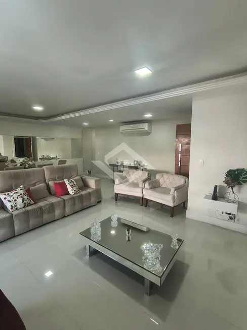 Apartamento com 4 quartos à venda, 348m2 em Recreio dos Bandeirantes, Rio De Janeiro - RJ - imagem 1 Foto 1 de Apartamento com 4 quartos à venda, 348m2 em Recreio dos Bandeirantes, Rio De Janeiro - RJ