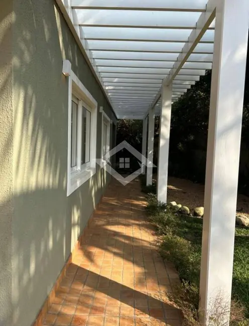 Casa com 5 quartos à venda, 380m2 em Barra da Tijuca, Rio De Janeiro - RJ - imagem 3 Foto 3 de Casa com 5 quartos à venda, 380m2 em Barra da Tijuca, Rio De Janeiro - RJ