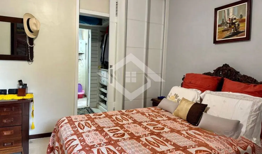 Casa com 4 quartos à venda, 280m2 em Barra da Tijuca, Rio De Janeiro - RJ - imagem 8 Foto 8 de Casa com 4 quartos à venda, 280m2 em Barra da Tijuca, Rio De Janeiro - RJ