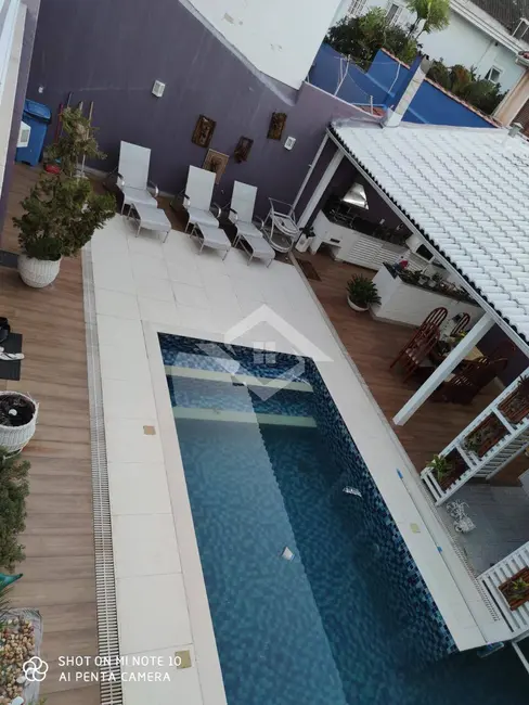 Foto 2 de Casa com 5 quartos para alugar, 480m2 em Barra da Tijuca, Rio De Janeiro - RJ