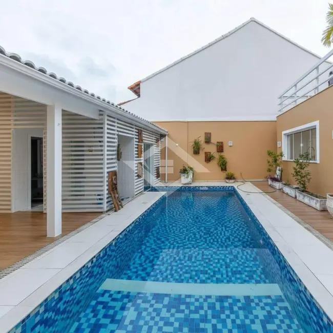Foto 1 de Casa com 5 quartos para alugar, 480m2 em Barra da Tijuca, Rio De Janeiro - RJ