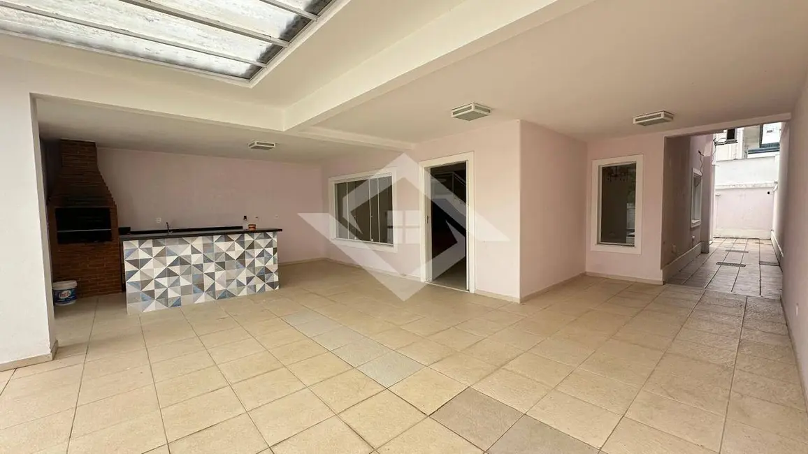 Foto 1 de Casa com 4 quartos para alugar, 280m2 em Camorim, Rio De Janeiro - RJ