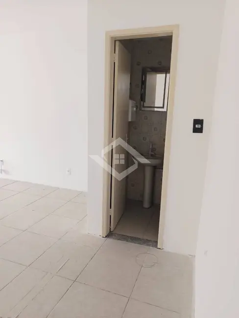 Foto 3 de Sala Comercial para alugar, 36m2 em Campo Grande, Rio De Janeiro - RJ