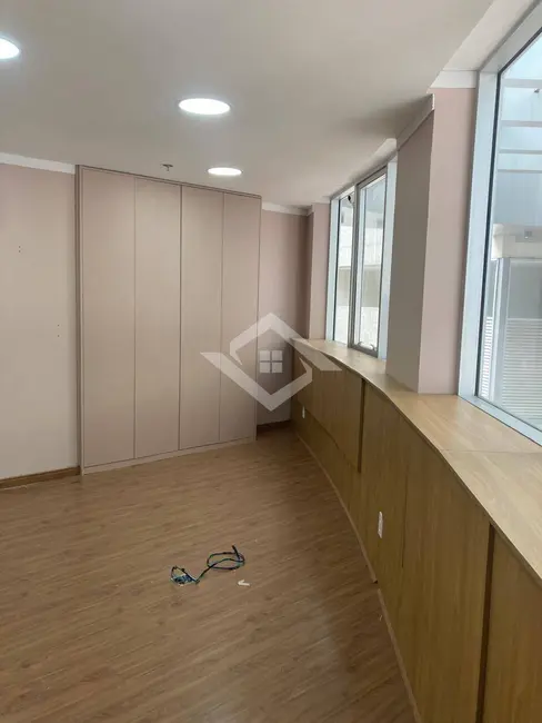 Sala Comercial para alugar, 66m2 em Rio De Janeiro - RJ - imagem 6 Foto 6 de Sala Comercial para alugar, 66m2 em Rio De Janeiro - RJ