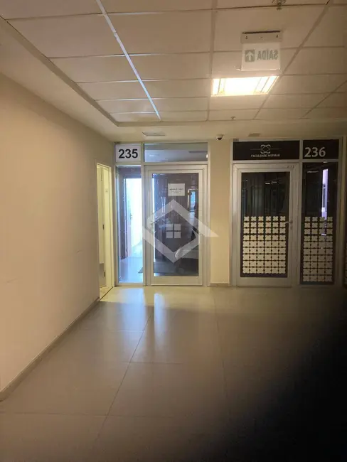 Sala Comercial para alugar, 66m2 em Rio De Janeiro - RJ - imagem 2 Foto 2 de Sala Comercial para alugar, 66m2 em Rio De Janeiro - RJ