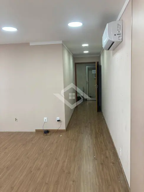 Sala Comercial para alugar, 66m2 em Rio De Janeiro - RJ - imagem 5 Foto 5 de Sala Comercial para alugar, 66m2 em Rio De Janeiro - RJ