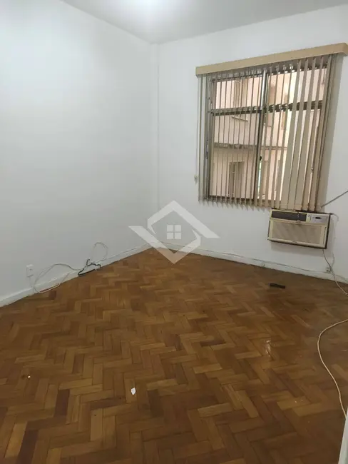 Apartamento com 3 quartos à venda e para alugar, 96m2 em Catete, Rio De Janeiro - RJ - imagem 6 Foto 6 de Apartamento com 3 quartos à venda e para alugar, 96m2 em Catete, Rio De Janeiro - RJ