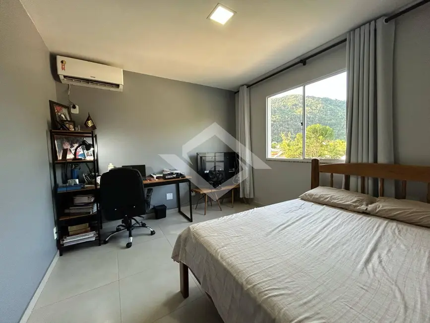 Casa com 3 quartos à venda em Campo Grande, Rio De Janeiro - RJ - imagem 5 Foto 5 de Casa com 3 quartos à venda em Campo Grande, Rio De Janeiro - RJ