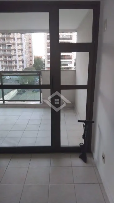 Apartamento com 3 quartos para alugar, 77m2 em Rio De Janeiro - RJ - imagem 4 Foto 4 de Apartamento com 3 quartos para alugar, 77m2 em Rio De Janeiro - RJ