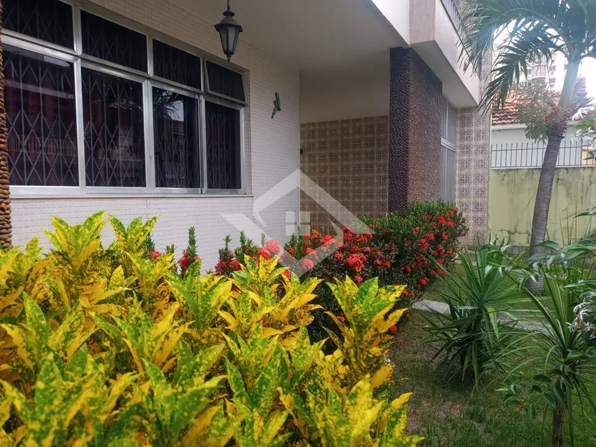 Casa com 5 quartos à venda, 540m2 em Vila da Penha, Rio De Janeiro - RJ - imagem 3 Foto 3 de Casa com 5 quartos à venda, 540m2 em Vila da Penha, Rio De Janeiro - RJ