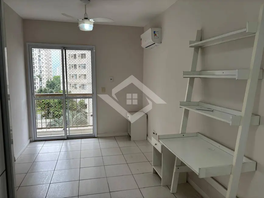Apartamento com 2 quartos para alugar, 78m2 em Rio De Janeiro - RJ - imagem 7 Foto 7 de Apartamento com 2 quartos para alugar, 78m2 em Rio De Janeiro - RJ