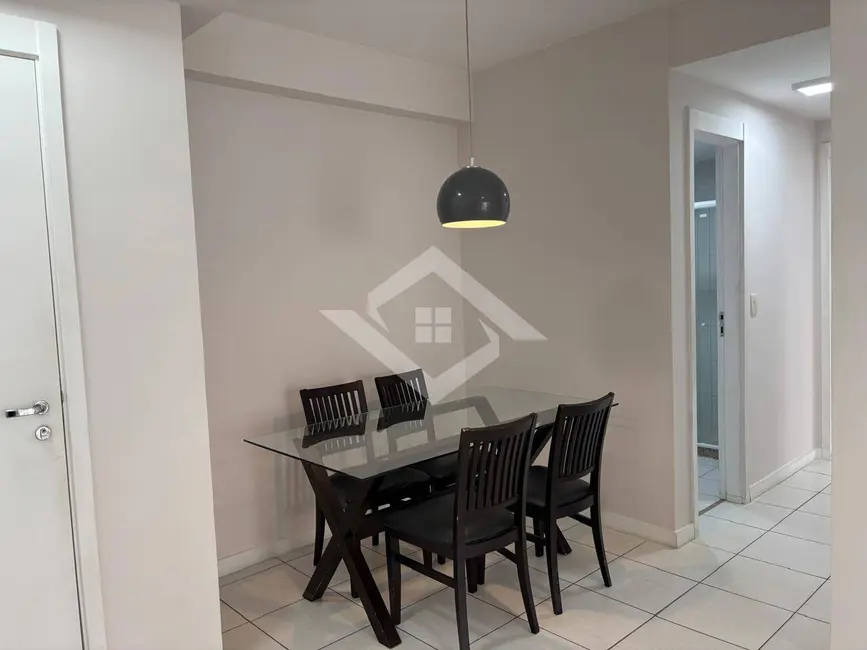 Apartamento com 2 quartos para alugar, 78m2 em Rio De Janeiro - RJ - imagem 2 Foto 2 de Apartamento com 2 quartos para alugar, 78m2 em Rio De Janeiro - RJ