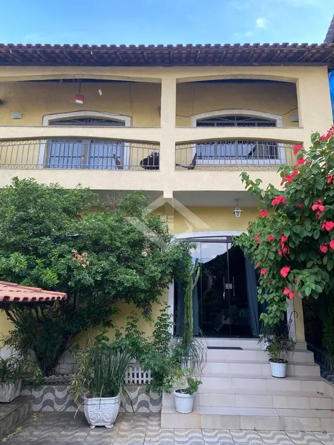 Casa com 3 quartos à venda, 249m2 em Moquetá, Nova Iguacu - RJ - imagem 1 Foto 1 de Casa com 3 quartos à venda, 249m2 em Moquetá, Nova Iguacu - RJ