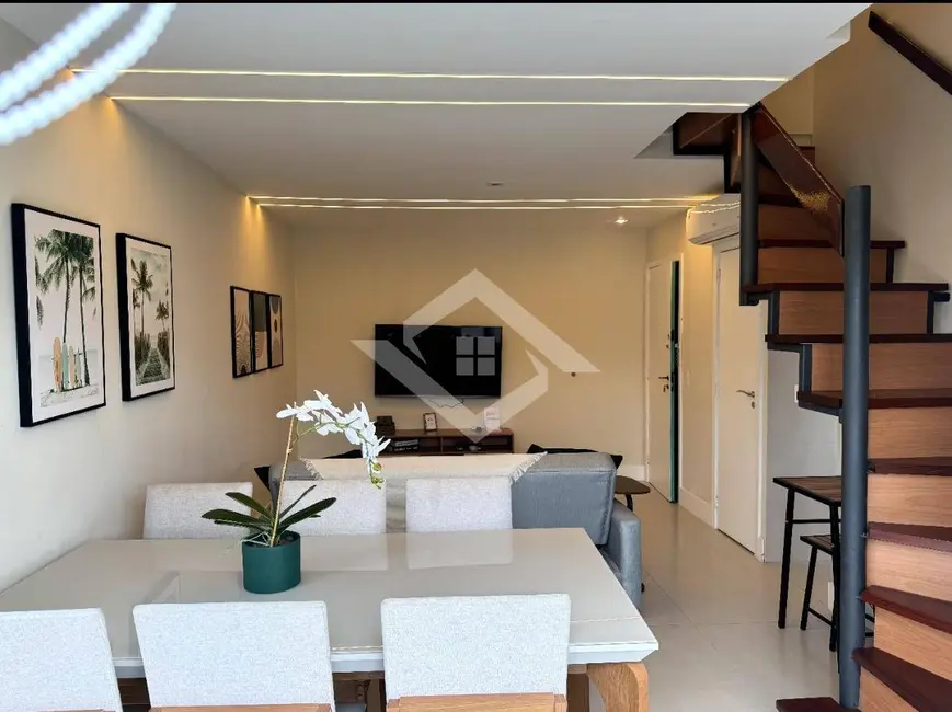 Apartamento com 2 quartos à venda, 71m2 em Recreio dos Bandeirantes, Rio De Janeiro - RJ - imagem 1 Foto 1 de Apartamento com 2 quartos à venda, 71m2 em Recreio dos Bandeirantes, Rio De Janeiro - RJ