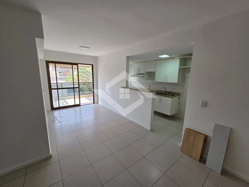 Foto 3 de Apartamento com 2 quartos para alugar, 75m2 em Recreio dos Bandeirantes, Rio De Janeiro - RJ