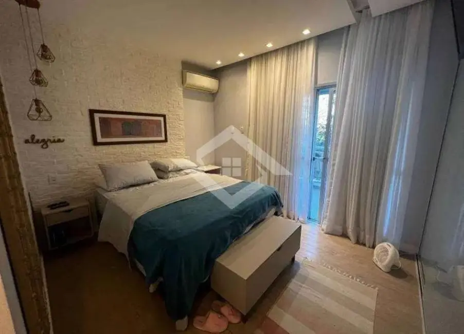 Casa com 3 quartos à venda, 150m2 em Recreio dos Bandeirantes, Rio De Janeiro - RJ - imagem 5 Foto 5 de Casa com 3 quartos à venda, 150m2 em Recreio dos Bandeirantes, Rio De Janeiro - RJ