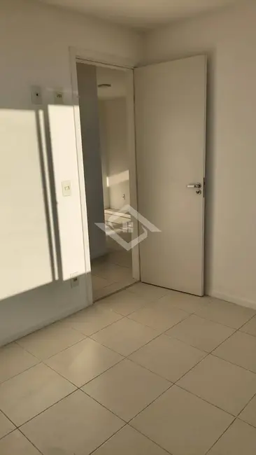 Apartamento com 3 quartos à venda, 75m2 em Centro, Niteroi - RJ - imagem 7 Foto 7 de Apartamento com 3 quartos à venda, 75m2 em Centro, Niteroi - RJ