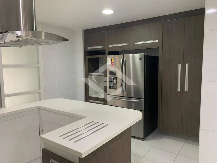 Apartamento com 5 quartos à venda, 435m2 em Barra da Tijuca, Rio De Janeiro - RJ - imagem 9 Foto 9 de Apartamento com 5 quartos à venda, 435m2 em Barra da Tijuca, Rio De Janeiro - RJ
