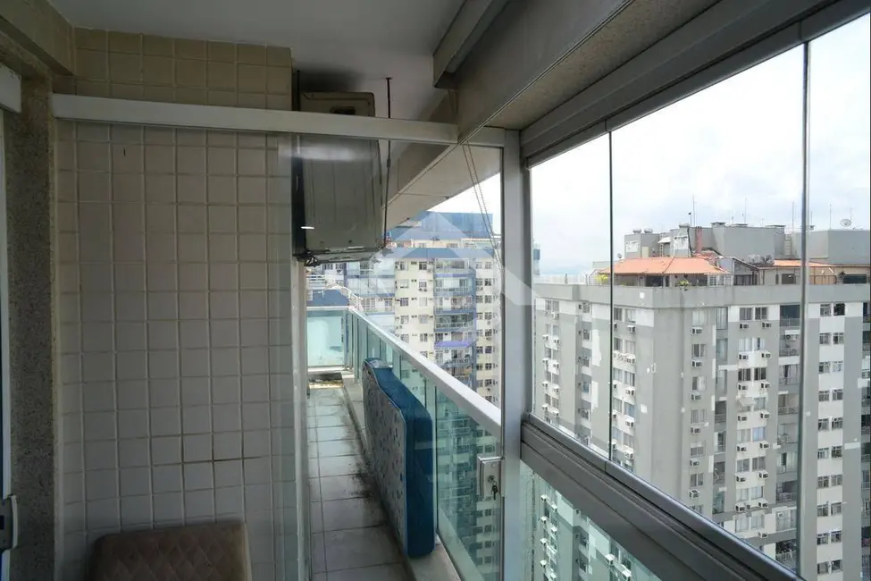 Foto 3 de Apartamento com 2 quartos para alugar, 70m2 em Barra da Tijuca, Rio De Janeiro - RJ