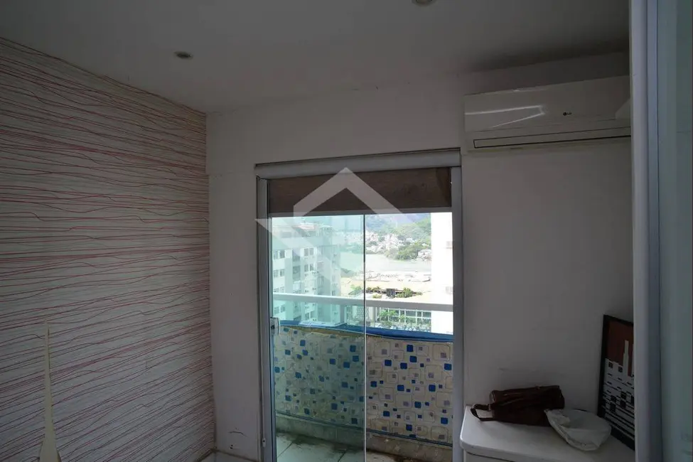 Foto 1 de Apartamento com 2 quartos para alugar, 70m2 em Barra da Tijuca, Rio De Janeiro - RJ