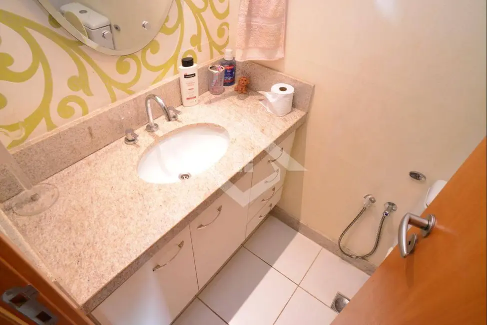 Foto 4 de Apartamento com 2 quartos para alugar, 70m2 em Barra da Tijuca, Rio De Janeiro - RJ