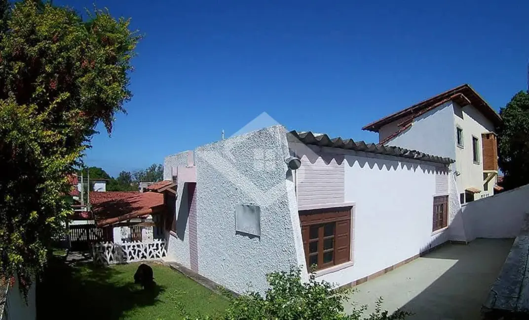 Foto 4 de Casa com 3 quartos à venda, 265m2 em Araruama - RJ