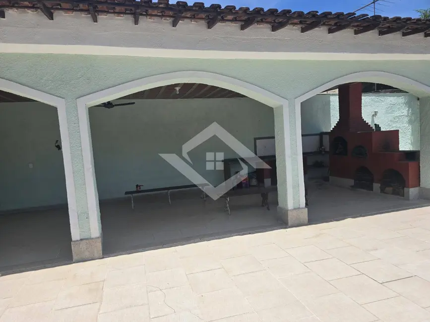 Foto 2 de Casa com 3 quartos à venda, 470m2 em Campo Grande, Rio De Janeiro - RJ