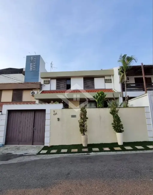 Foto 1 de Casa com 3 quartos à venda em Campo Grande, Rio De Janeiro - RJ