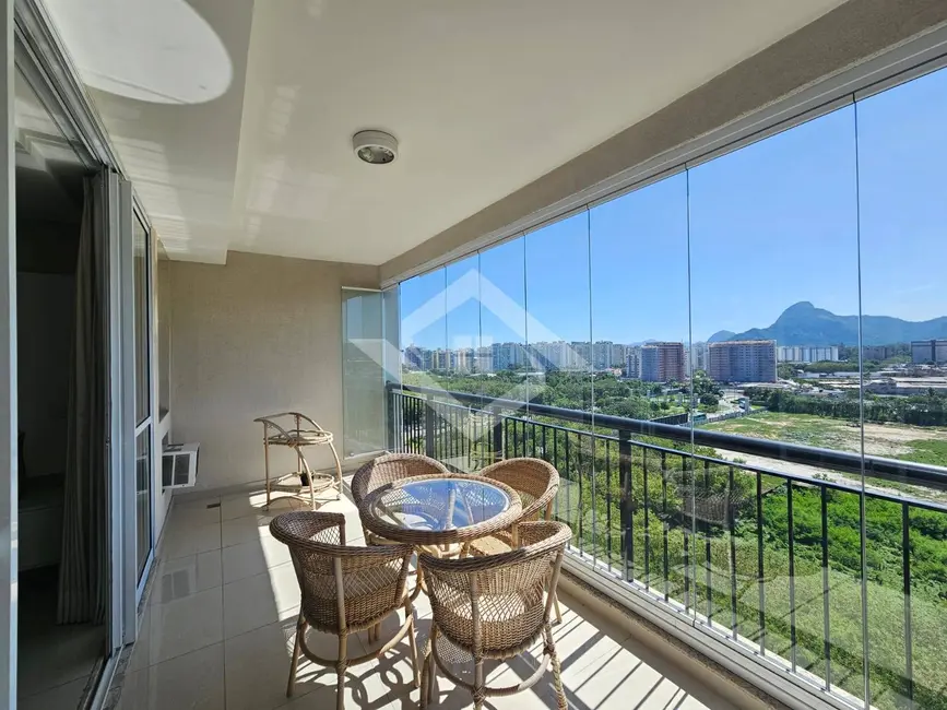 Foto 2 de Apartamento com 4 quartos à venda, 166m2 em Rio De Janeiro - RJ