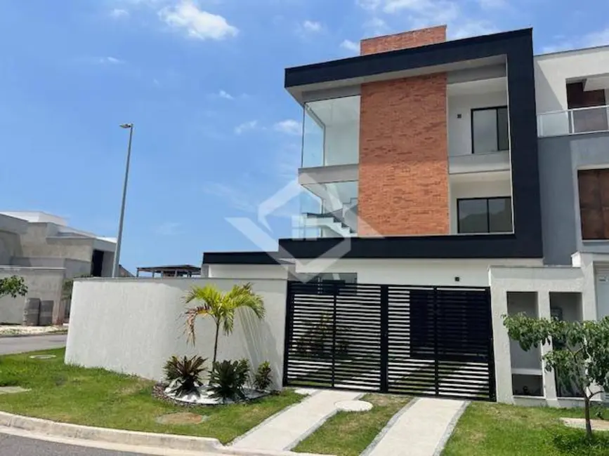 Foto 1 de Casa com 3 quartos à venda, 240m2 em Vargem Pequena, Rio De Janeiro - RJ
