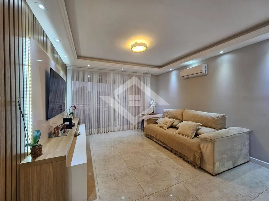 Foto 5 de Apartamento com 4 quartos à venda, 145m2 em Rio De Janeiro - RJ