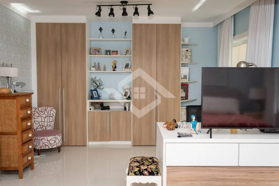 Casa com 5 quartos para alugar, 360m2 em Recreio dos Bandeirantes, Rio De Janeiro - RJ - imagem 9 Foto 9 de Casa com 5 quartos para alugar, 360m2 em Recreio dos Bandeirantes, Rio De Janeiro - RJ