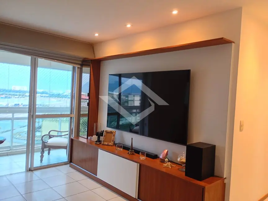 Foto 7 de Apartamento com 3 quartos para alugar, 100m2 em Rio De Janeiro - RJ